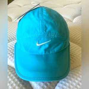 Nike Aqua Dri-FIT Women’s Hat